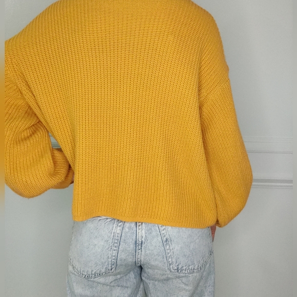 Oversized Nananiii Knit Yellow Sweater - Picture 3 of 5